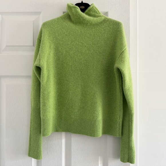 Wilfred Cashmere Turtleneck in Lime Green, size XS - Picture 1 of 6